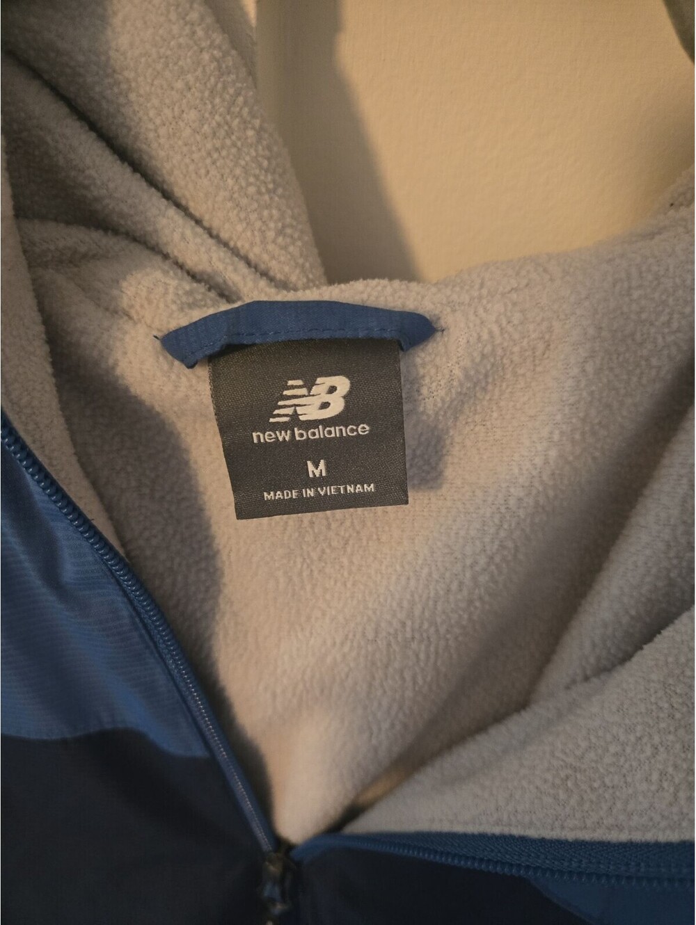 New Balance Tricolor Hooded Windbreaker Jacket Size M - Picture 2 of 6